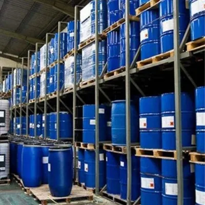 क्या एथिल एसीटेट तरल (सीएएस 141-78-6) प्लास्टिक के साथ प्रतिक्रिया करता है?